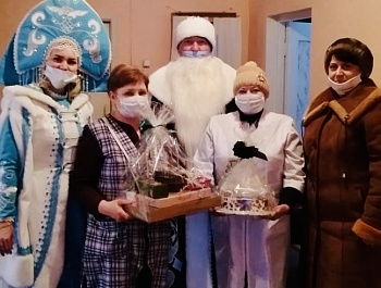 Поздравление сотрудников ФАП Давыдовского муниципального образования с Новым годом!